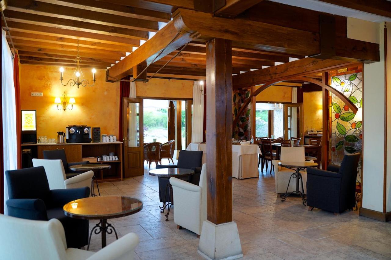 Hotel Valle De Arco Prellezo Exterior photo